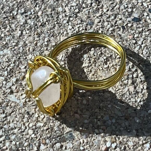 QUARTZ WIREWRAPPED GEMSTONE CHUNKY RING - Picture 5 of 5